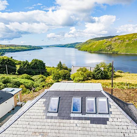 Luxury 4 Bedroom Cottage With Stunning Views Near Fairy Pools! Carbost  Exterior foto