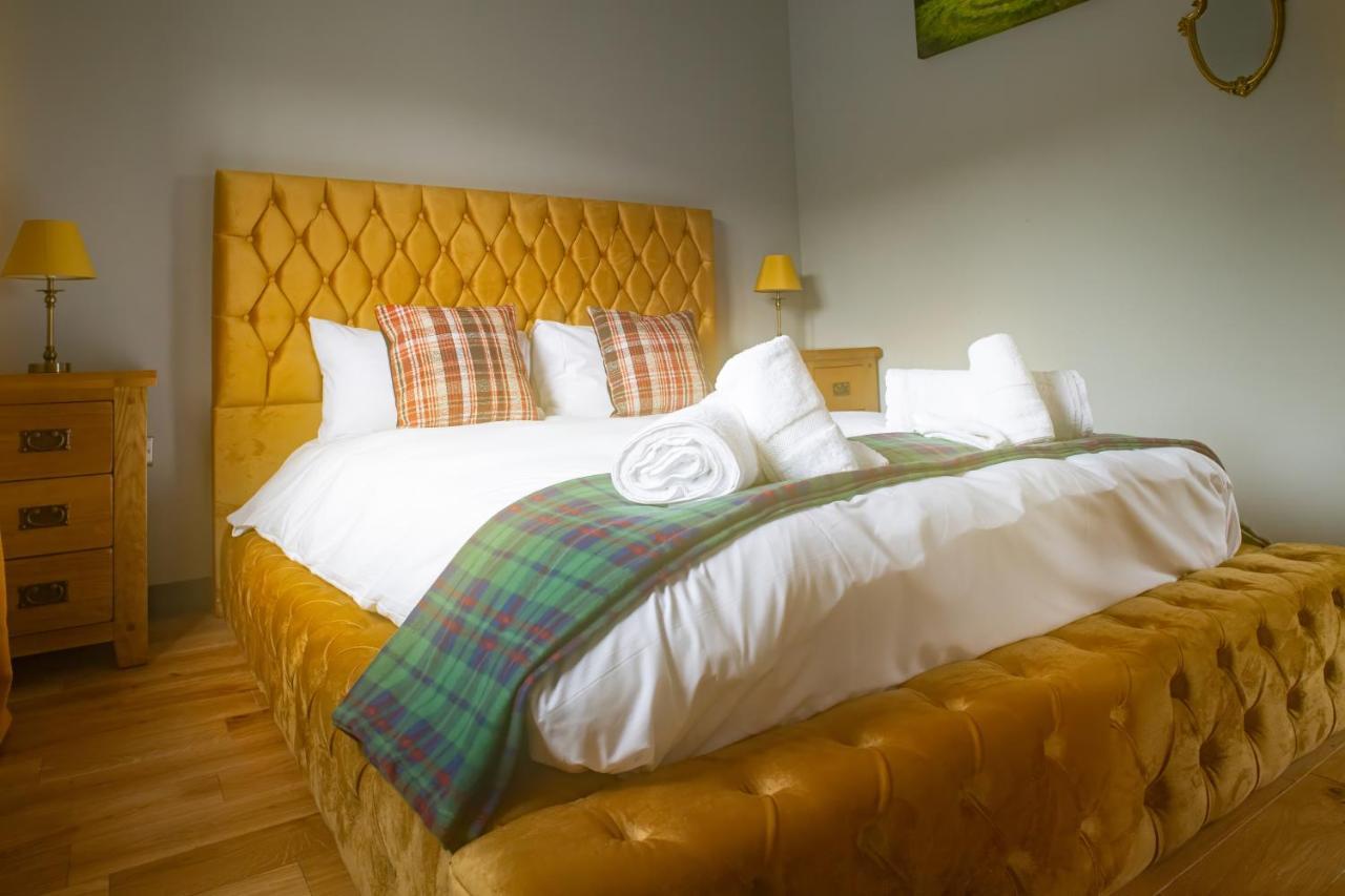 Luxury 4 Bedroom Cottage With Stunning Views Near Fairy Pools! Carbost  Exterior foto