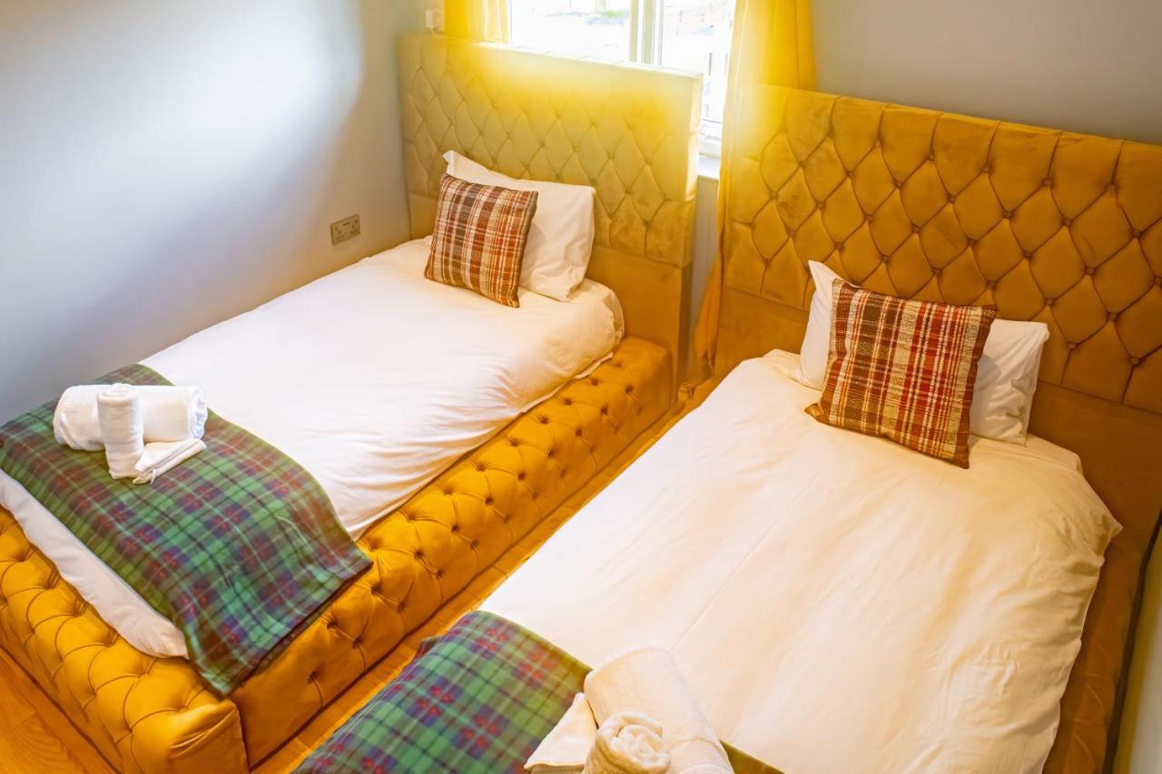 Luxury 4 Bedroom Cottage With Stunning Views Near Fairy Pools! Carbost  Exterior foto