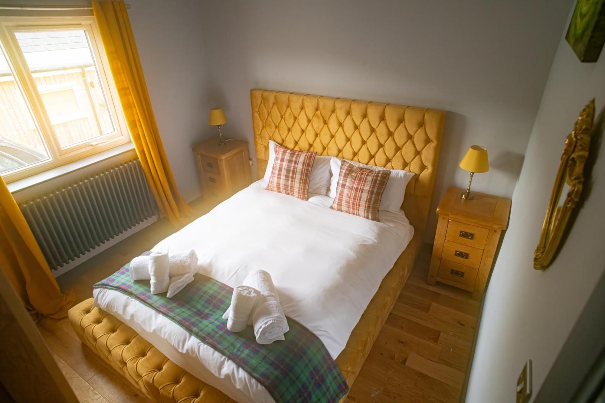 Luxury 4 Bedroom Cottage With Stunning Views Near Fairy Pools! Carbost  Exterior foto